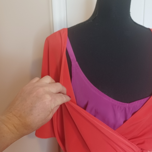 MSK Silky Batwing Colorblock Twofer Belted Dress Women's Sz Med Red Purple - Picture 3 of 11